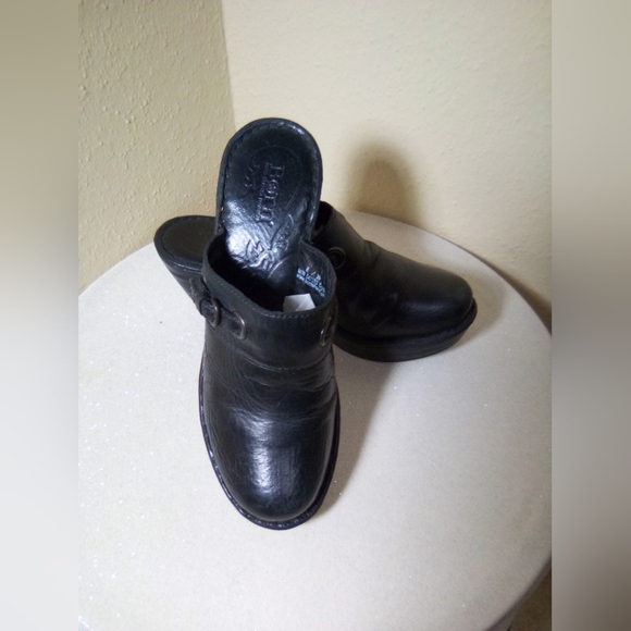 Born Black Leather Slip-On Loafers Classic Comfort - Picture 3 of 11